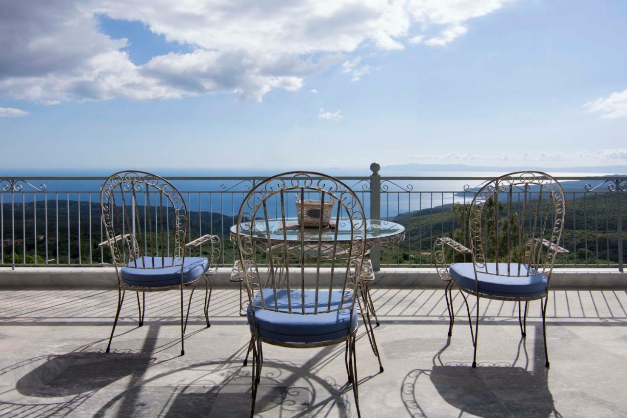 The Balcony Of Mani Villa Tseria Eksteriør bilde
